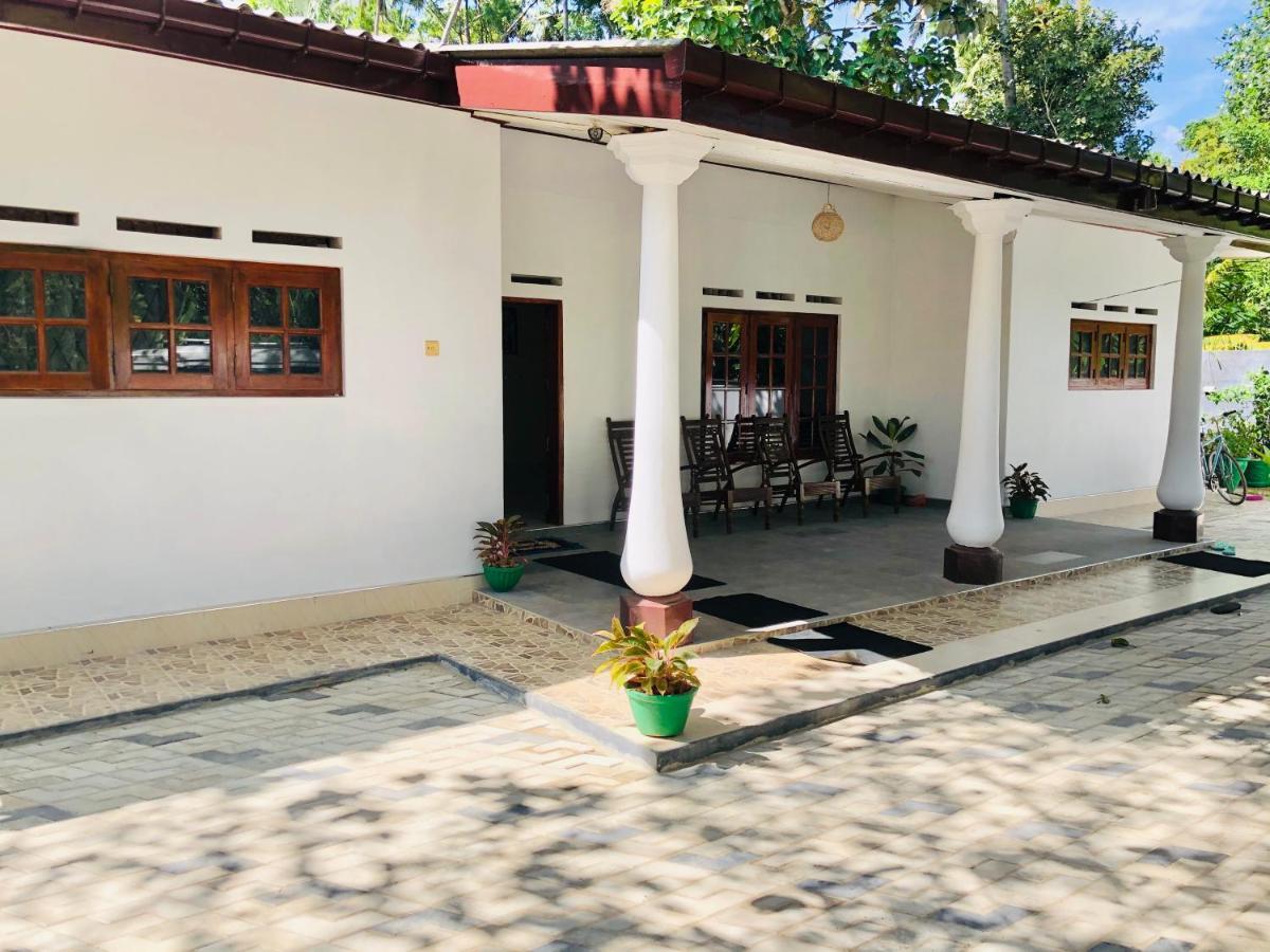 The Village Home Dickwella Exterior photo